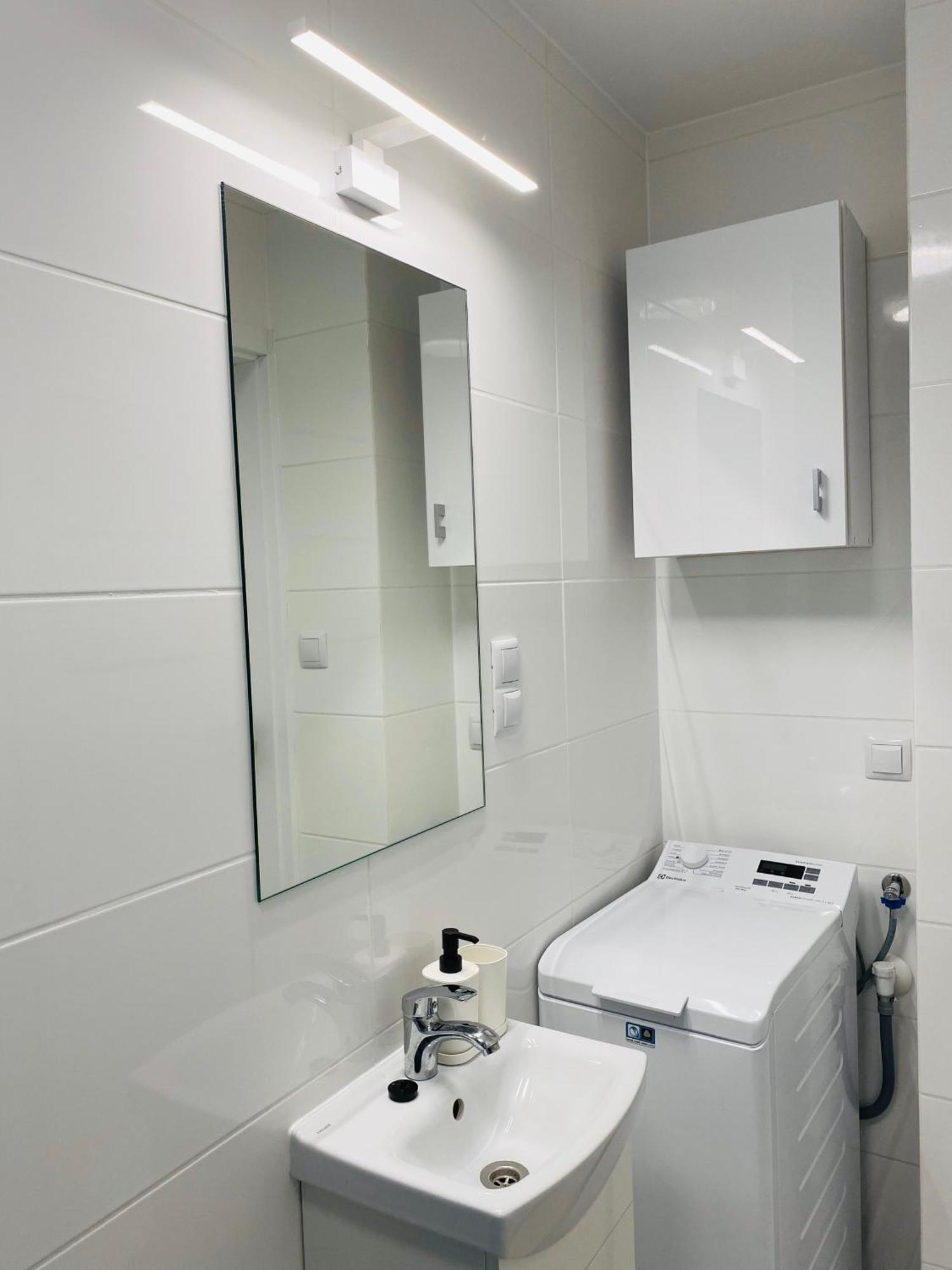 Apartament Goplanska Free Parking Self Check-In 24H Poznań Esterno foto